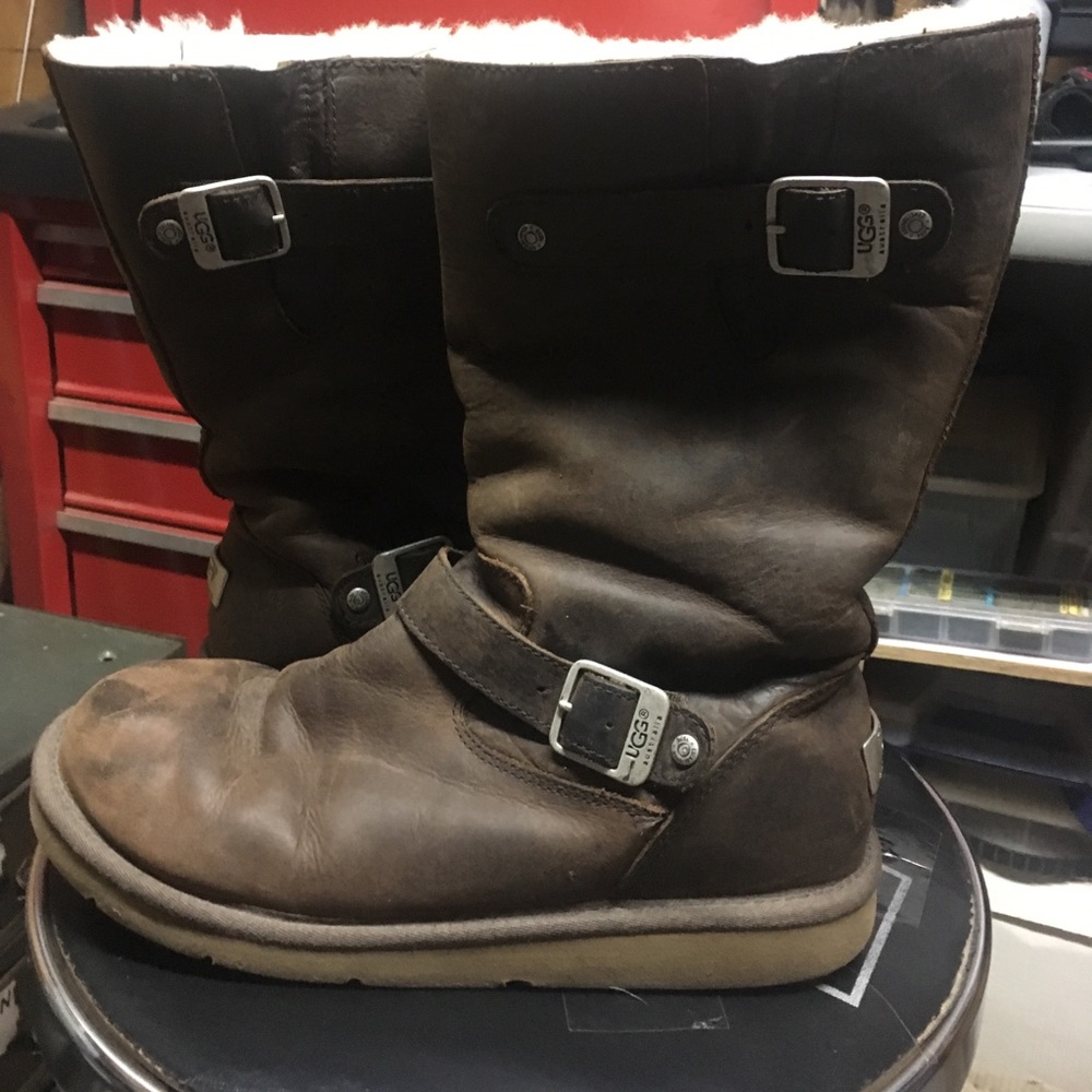 UGG BOOTS SIZE 10 nice!!!